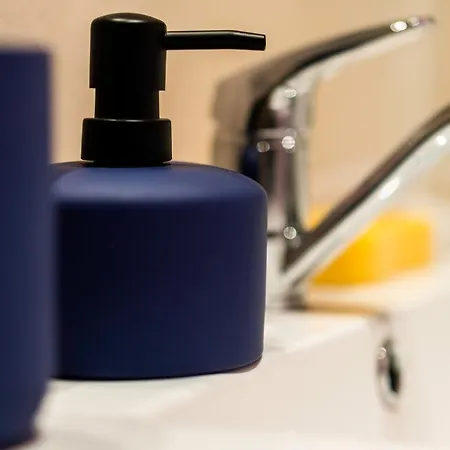 Roma Reva: Design Et Cinema アパート ニーム