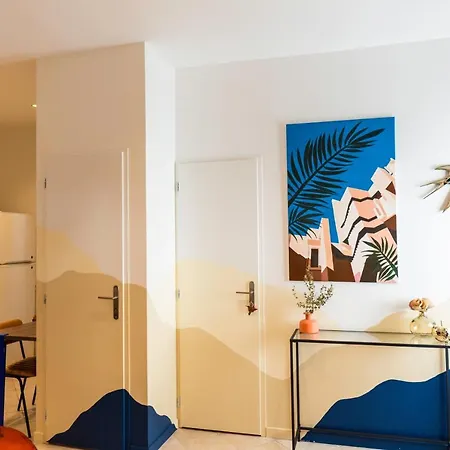 Roma Reva: Design Et Cinema Apartmán Nîmes