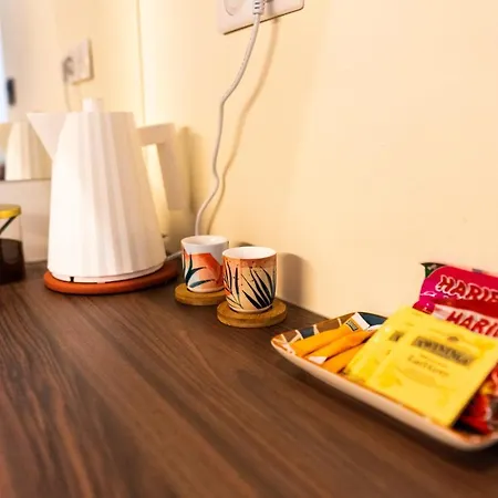 Roma Reva: Design Et Cinema *