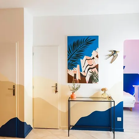 Roma Reva: Design Et Cinema Apartment Nîmes