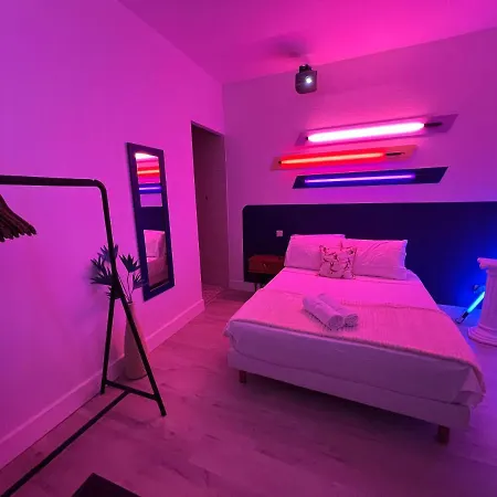 Apartment Roma Reva: Design Et Cinema Nîmes