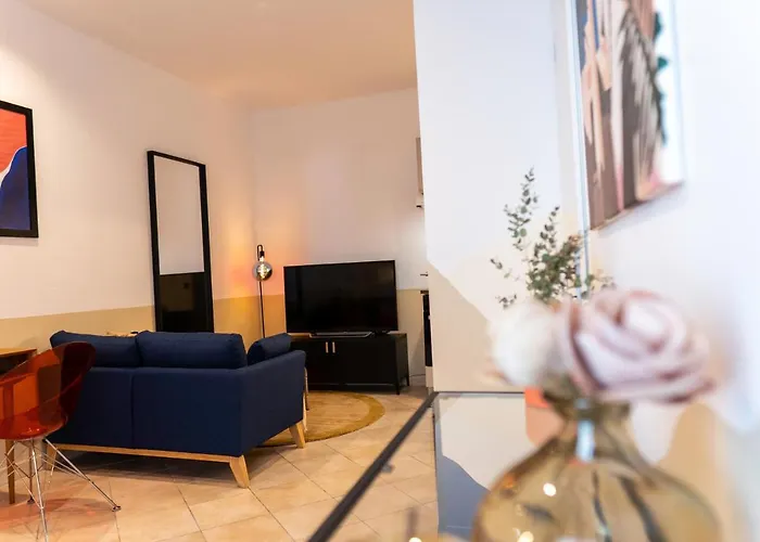 Roma Reva: Design Et Cinema Appartement