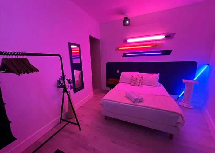 Appartement Roma Reva: Design Et Cinema Nîmes